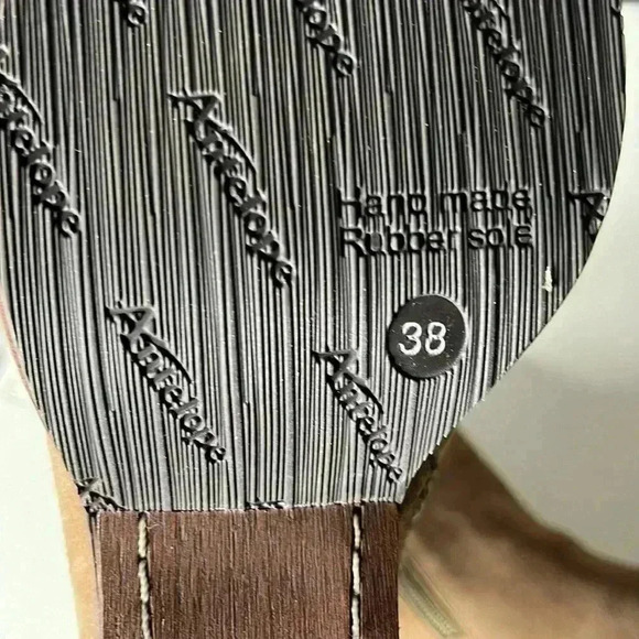 ANTELOPE Brown Metallic Gold Round Toe Suede Booties Size 38/8 - Picture 8 of 8